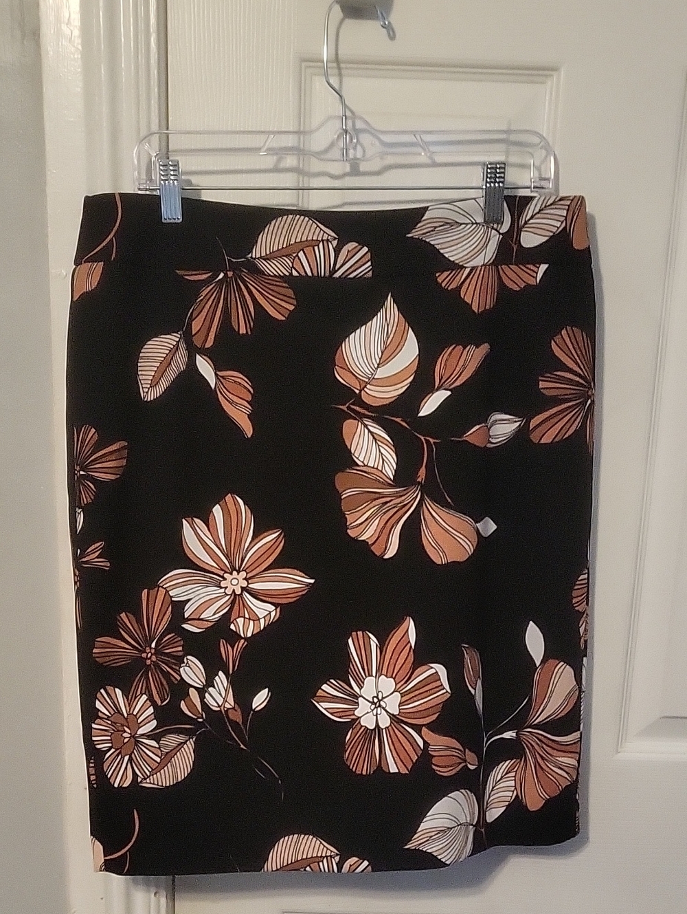 Nine West Black Pencil Skirt with Peach & White Floral
